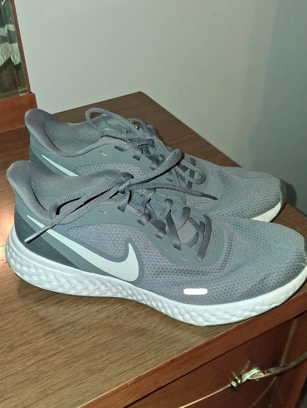 Nike Revolution Womens Athletic Sneakers Running Shoes Size 9